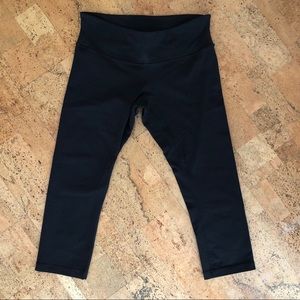 Lululemon Crop Leggings Black Wunder Under Size 10